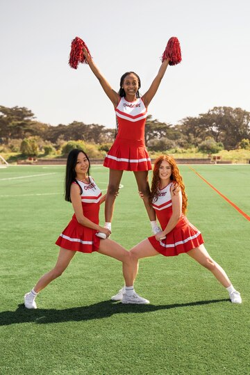 how much do NFL cheerleaders get paid